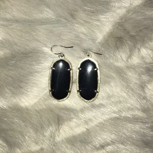 Elle Earrings in Black